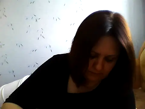 Snapshot of LockyCharm111 chatting on June 2026 04:07:02 PM LockyCharm111 online show from June 2026 04:07:02 PM