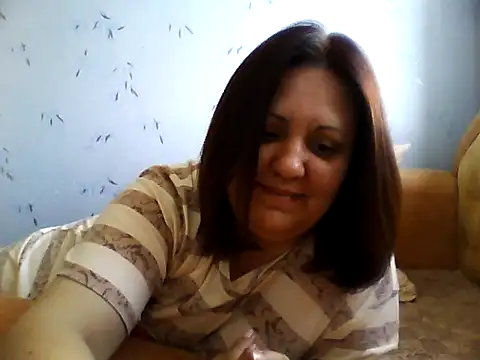 Snapshot of LockyCharm111 chatting on June 2026 04:12:01 PM LockyCharm111 online show from June 2026 04:12:01 PM
