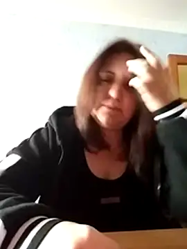 LockyCharm111 online show from February 2026 02:03:01 PM