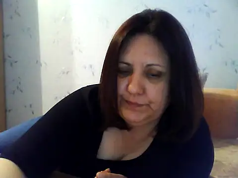 Snapshot of LockyCharm111 chatting on June 2026 06:09:01 PM LockyCharm111 online show from June 2026 06:09:01 PM