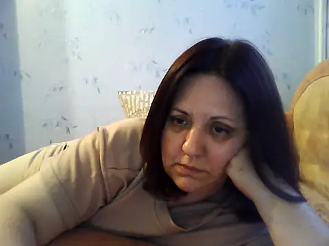 Snapshot of LockyCharm111 chatting on June 2026 05:43:01 PM LockyCharm111 online show from June 2026 05:43:01 PM