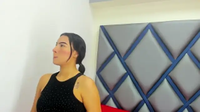 dulce 34 online show from May 2026 12:01:02 PM
