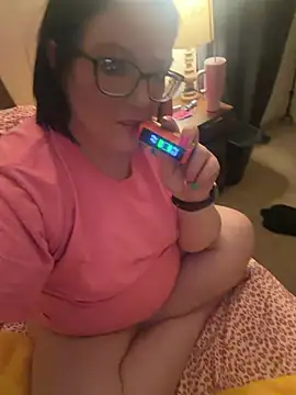 FreaksOffALeash3261 online show from May 2026 12:04:02 PM