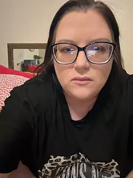 FreaksOffALeash3261 online show from May 2026 04:43:01 AM