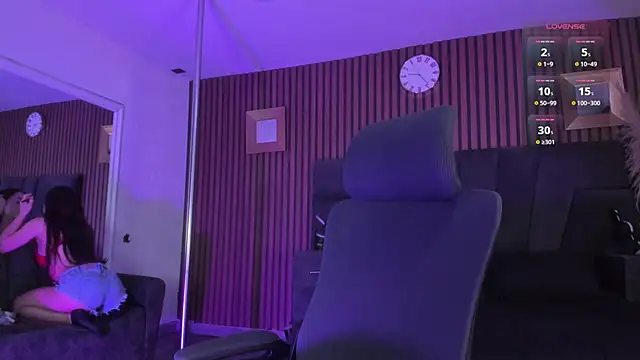 DulcePrince  online show from April 2026 08:37:02 PM