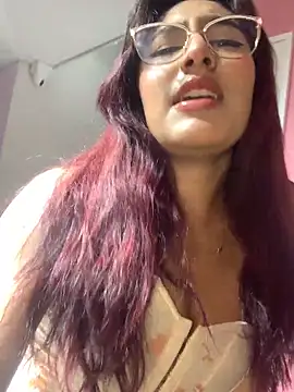 VelariaSoft online show from April 2026 01:50:02 PM