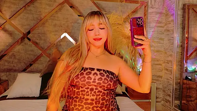 Snapshot of Hannah-Prada chatting on April 2026 11:56:02 AM Hannah-Prada online show from April 2026 11:56:02 AM
