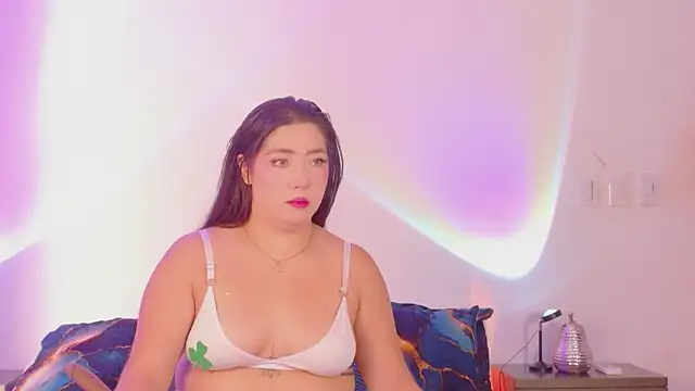 Snapshot of Hannah-Prada chatting on June 2026 11:31:02 AM Hannah-Prada online show from June 2026 11:31:02 AM