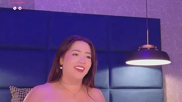 Snapshot of Hannah-Prada chatting on May 2026 04:04:02 PM Hannah-Prada online show from May 2026 04:04:02 PM