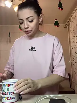 Snapshot of Layana_Ro chatting on February 2026 04:22:02 AM Layana Ro online show from February 2026 04:22:02 AM