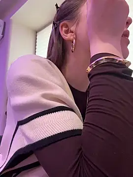 YourSweetArya online show from February 2026 01:24:01 PM