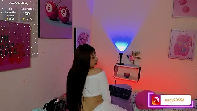 AnnyCotton online show from July 2026 07:44:02 PM