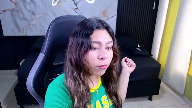 Sophie19   online show from February 2026 12:51:02 PM