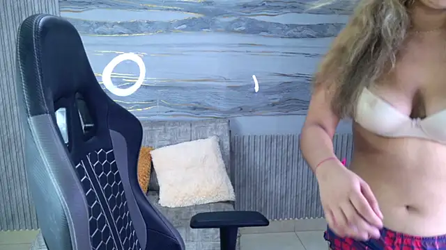Sophie19   online show from May 2026 11:26:02 AM