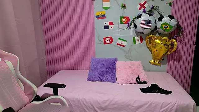 Sophie19   online show from July 2026 12:23:01 PM