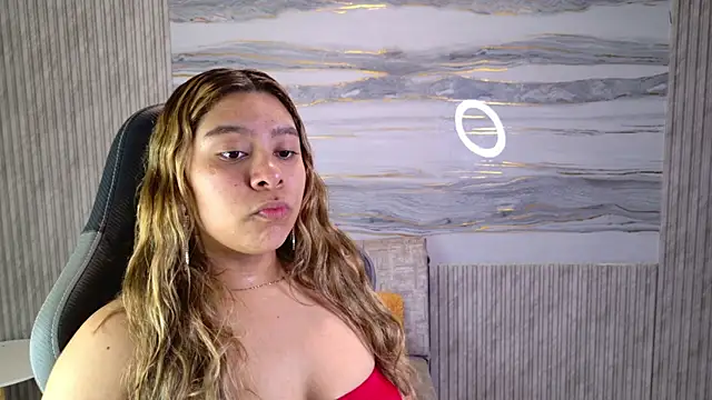Sophie19   online show from May 2026 12:12:01 PM