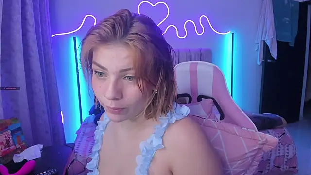 alessia dolce online show from July 2026 03:41:02 AM