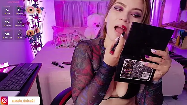 alessia dolce online show from March 2026 11:39:01 PM