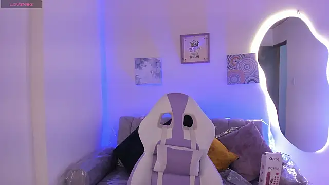 Afrodita rouss online show from February 2026 08:50:02 PM