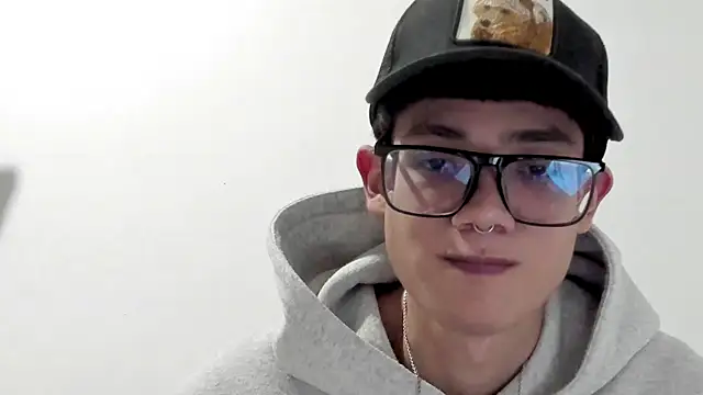 Santi Princex online show from March 2026 03:22:01 AM