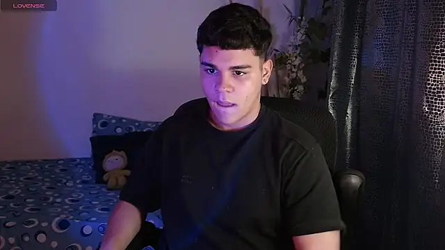 eithan jonnes online show from March 2026 08:38:02 PM