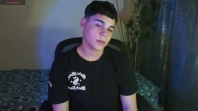 eithan jonnes online show from March 2026 09:00:01 PM