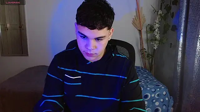 eithan jonnes online show from March 2026 01:34:02 PM