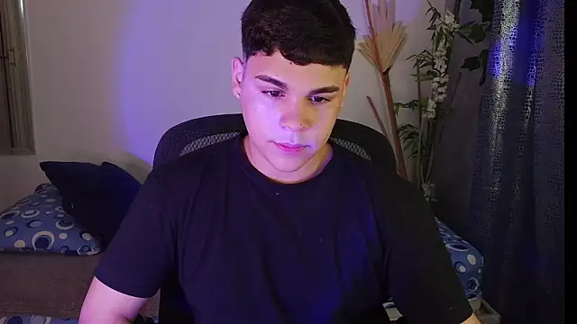 eithan jonnes online show from April 2026 07:48:01 PM