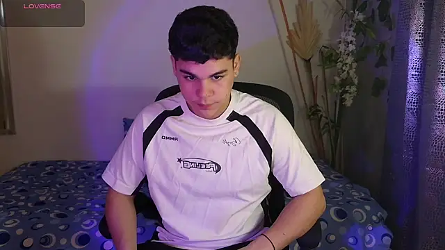 eithan jonnes online show from March 2026 06:33:02 PM