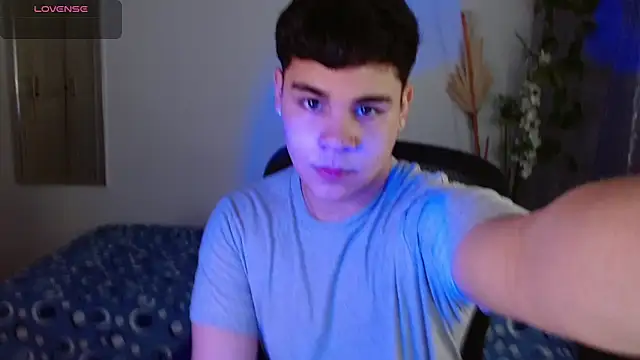 eithan jonnes online show from March 2026 07:52:01 PM