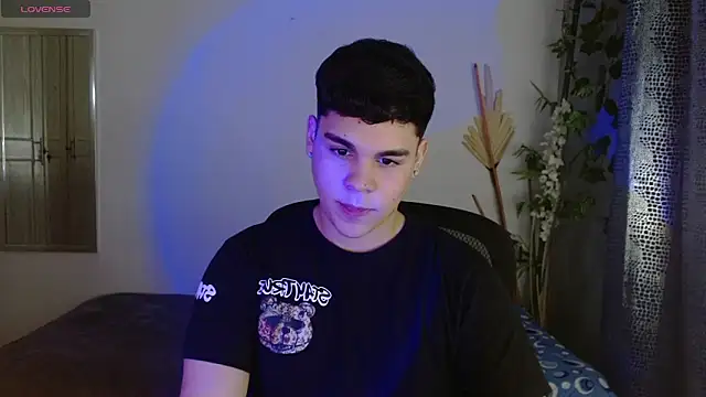 eithan jonnes online show from March 2026 08:42:02 PM