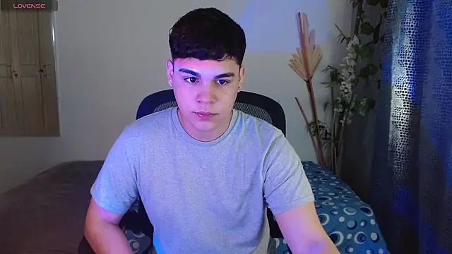 eithan jonnes online show from March 2026 07:15:02 PM