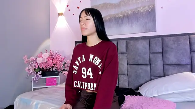 PeytonLouise online show from February 2026 12:51:02 PM