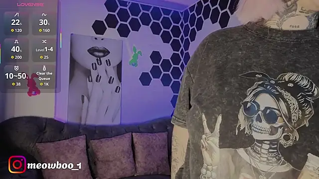 meowboo online show from April 2026 07:09:01 PM