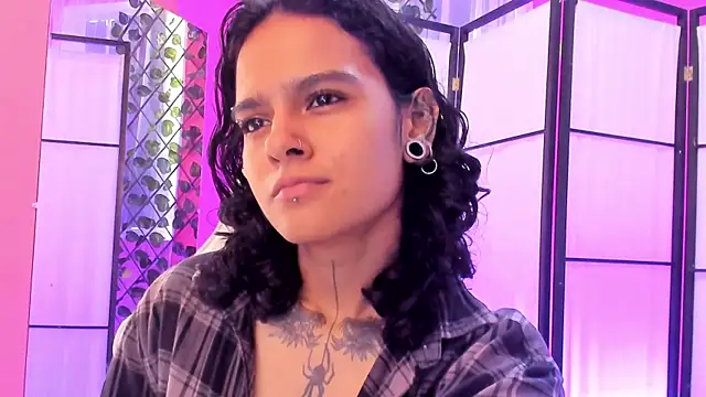 Julianne 7 online show from February 2026 08:20:02 PM