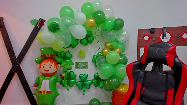 Ruby RedMoon2 online show from March 2026 08:43:01 PM