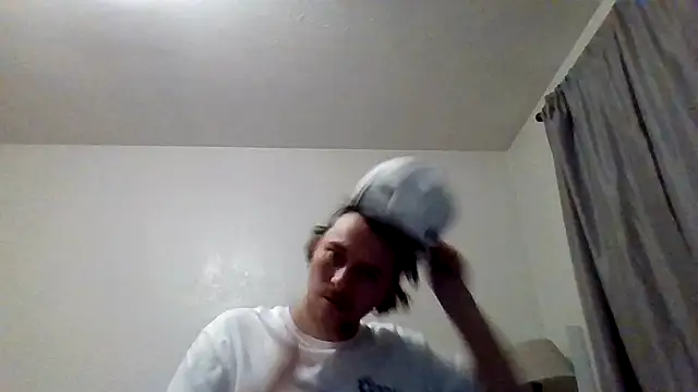 Snapshot of Tallhungandcloudy chatting on February 2026 04:23:01 AM Tallhungandcloudy online show from February 2026 04:23:01 AM