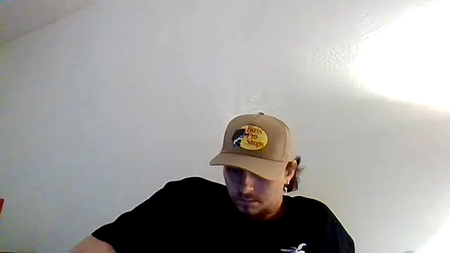 Snapshot of Tallhungandcloudy chatting on February 2026 04:23:01 AM Tallhungandcloudy online show from February 2026 04:23:01 AM