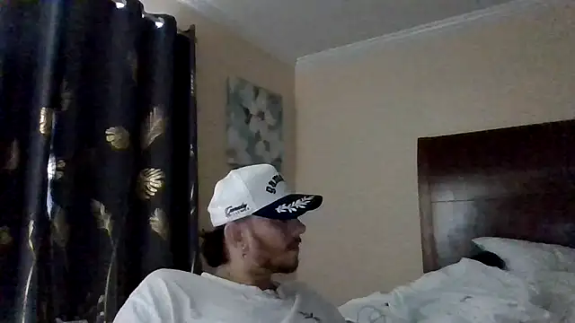Tallhungandcloudy online show from April 2026 04:14:02 PM