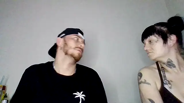 Tallhungandcloudy online show from April 2026 11:48:02 AM