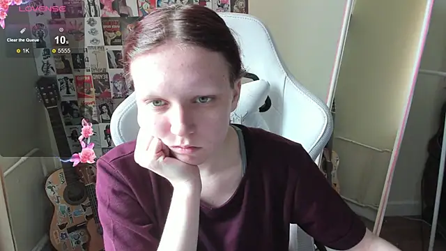 NikolFlostt online show from April 2026 01:07:02 AM