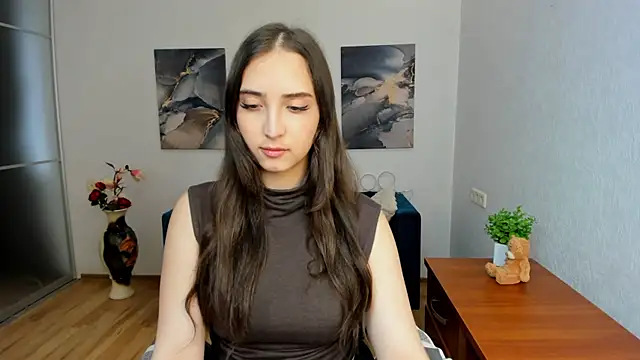 Effy Royse online show from April 2026 12:12:02 PM