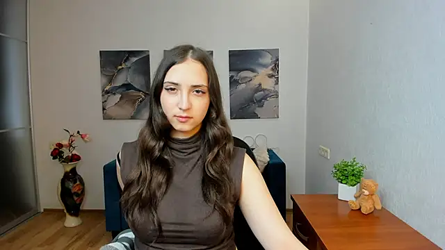 Effy Royse online show from April 2026 05:47:01 AM