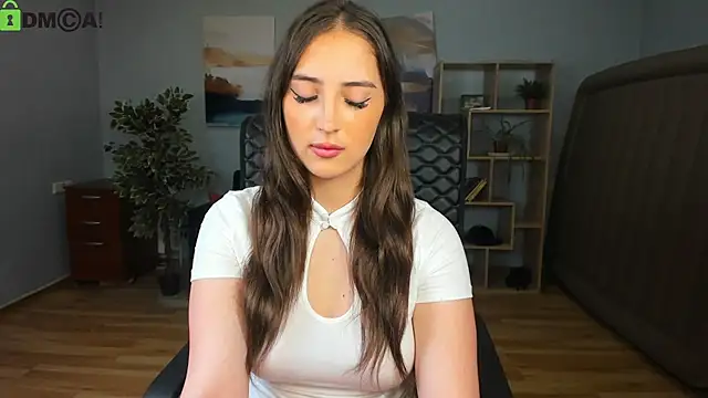 Snapshot of Effy_Royse chatting on June 2026 05:34:01 AM Effy Royse online show from June 2026 05:34:01 AM