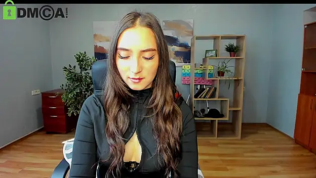 Effy Royse online show from March 2026 01:44:01 PM