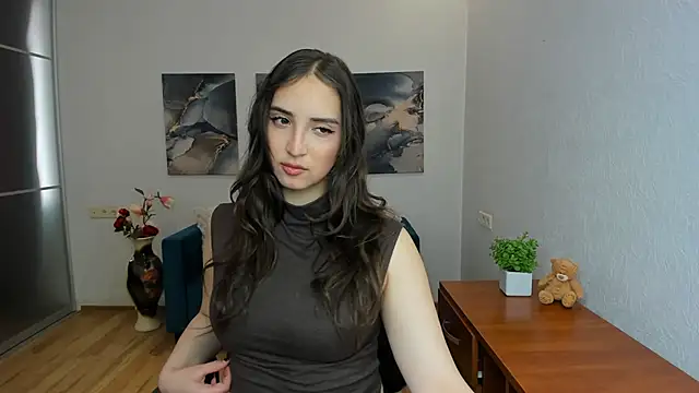 Effy Royse online show from May 2026 05:38:02 AM