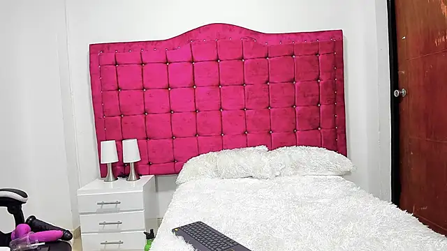 valery slim18 online show from April 2026 05:23:01 AM
