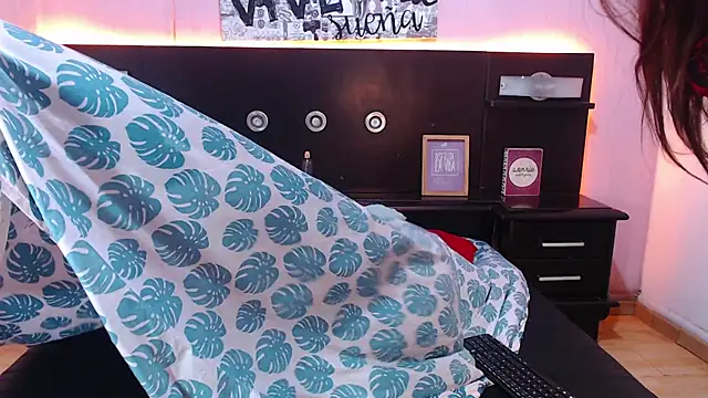 ShannySweett online show from April 2026 11:02:01 AM