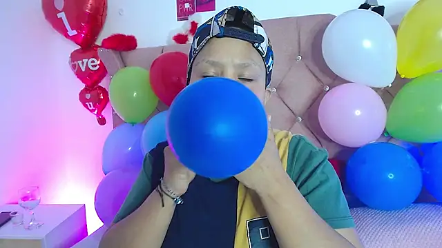 nat evans8 online show from March 2026 02:12:02 AM