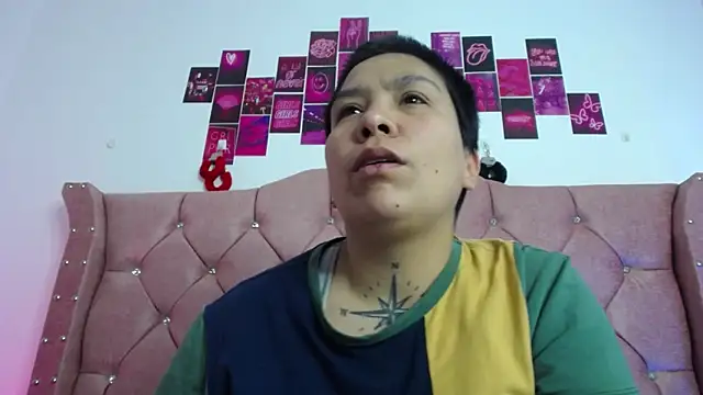 Snapshot of nat_evans8 chatting on March 2026 04:19:02 AM nat evans8 online show from March 2026 04:19:02 AM